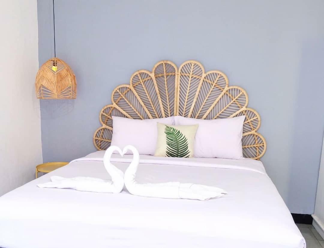 Rarem Bed & Breakfast Bandar Lampung Luaran gambar