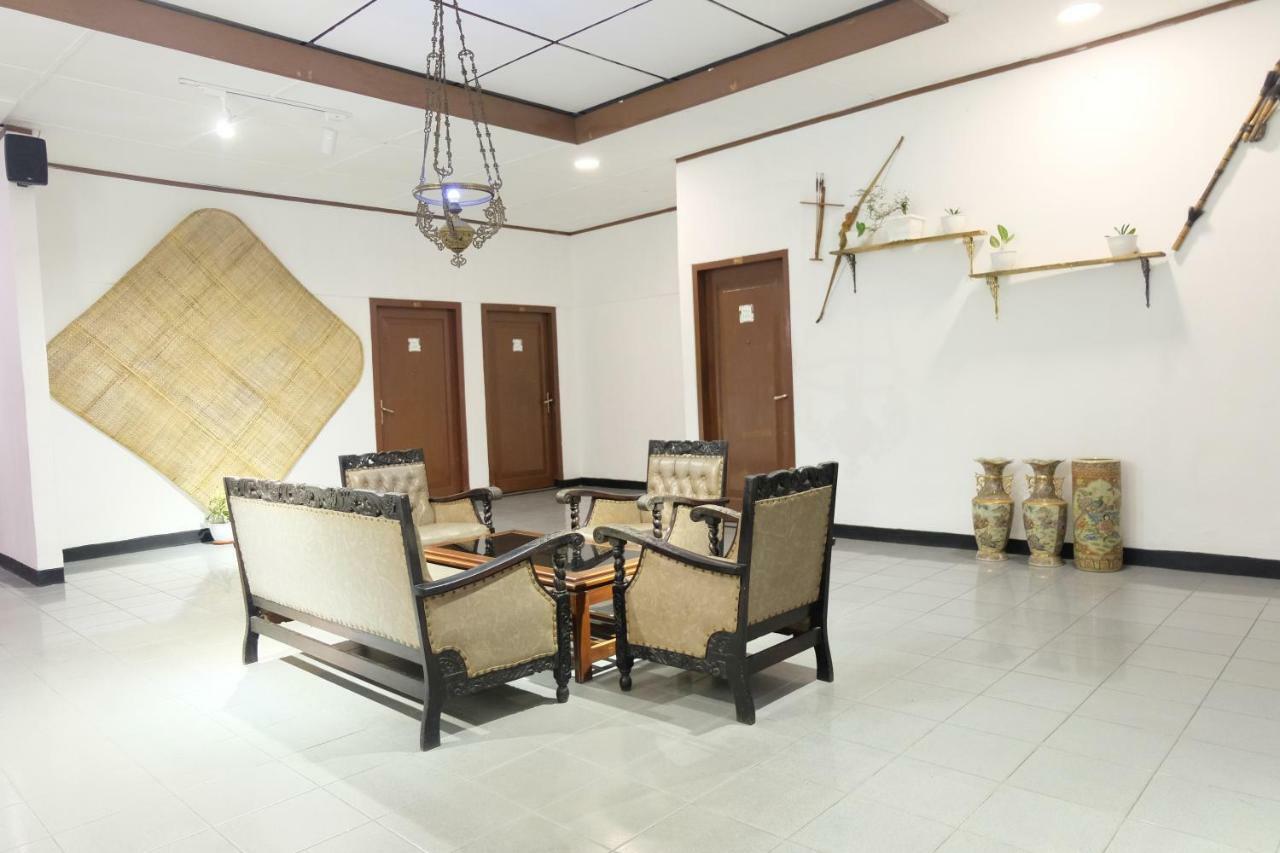 Rarem Bed & Breakfast Bandar Lampung Luaran gambar
