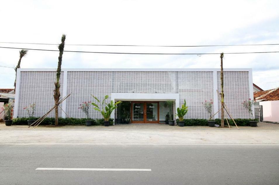 Rarem Bed & Breakfast Bandar Lampung Luaran gambar